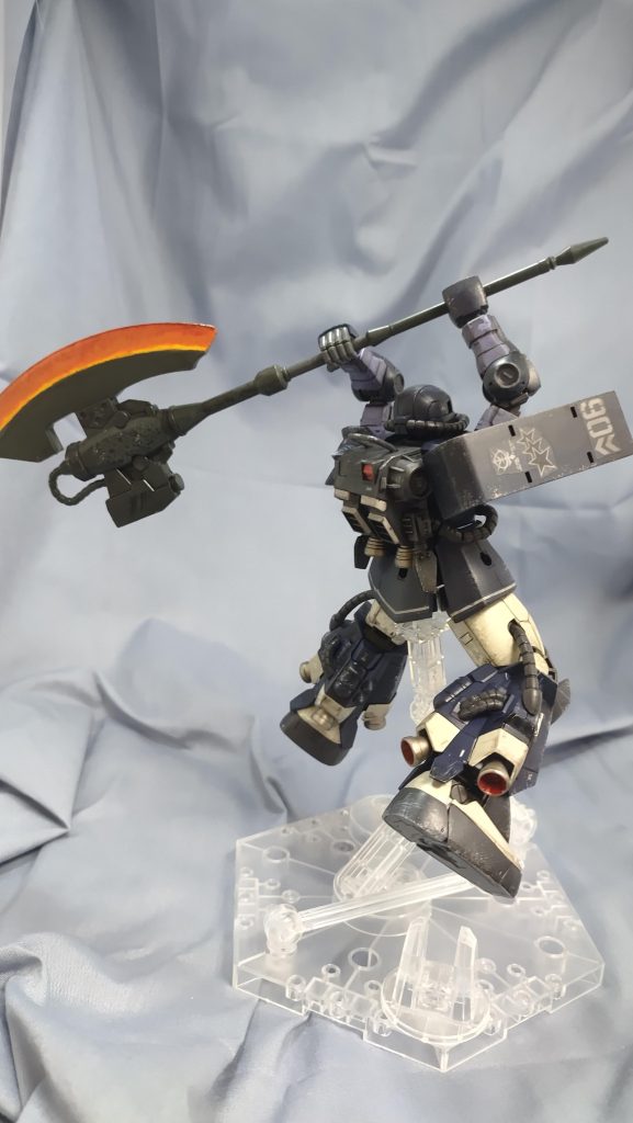 HG 高機動型ザクⅡオルテガ専用機–2枚目/制作者：ちくわ大明神