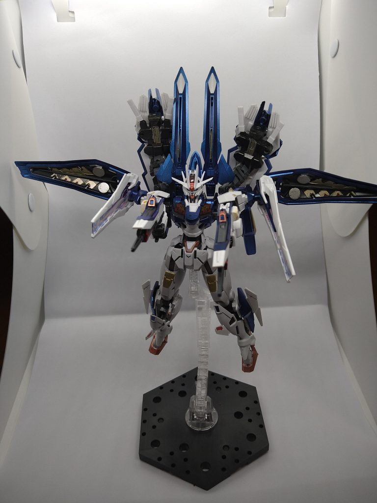 ストフリのビームライフルを構えハイマットフルバースト風に