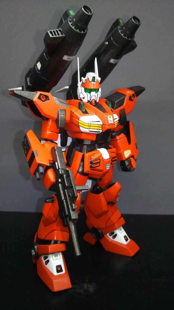 元々ジーキャノンのキットにマグナパーツを追加した形なので、ジーキャノンにも制作可能となってます。が、ライン消しが更に面倒だったので制作していないのと、ジーキャノン側のパーツは改造に使い易いのでストックになっていますw