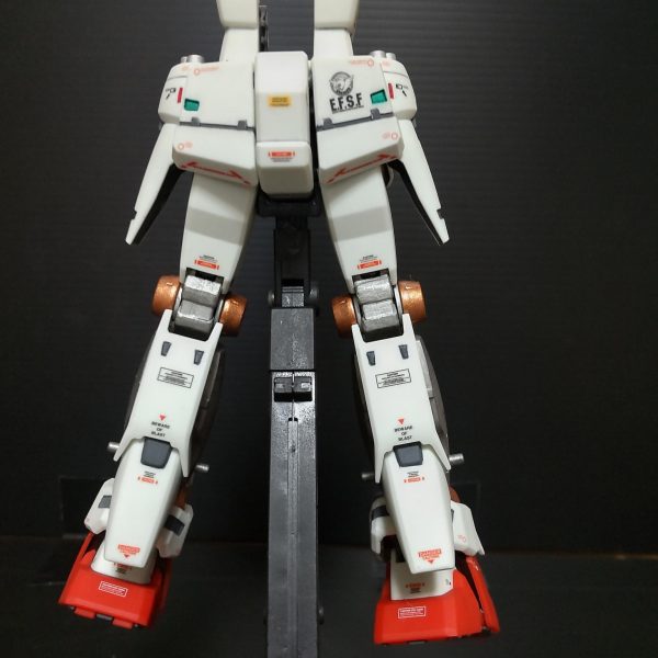 MG GP01-fbフルバーニアン、足のソールを履かせないとなんとなく短足に見えます。ソールを履かせると元の足裏が見えなくなるので投稿。（2枚目）