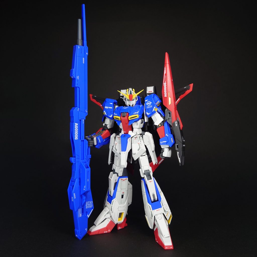 キットには付属してないメガランチャーを装備HGのハイパーメガランチャーを中古で購入かっこいいですね\(^o^)/