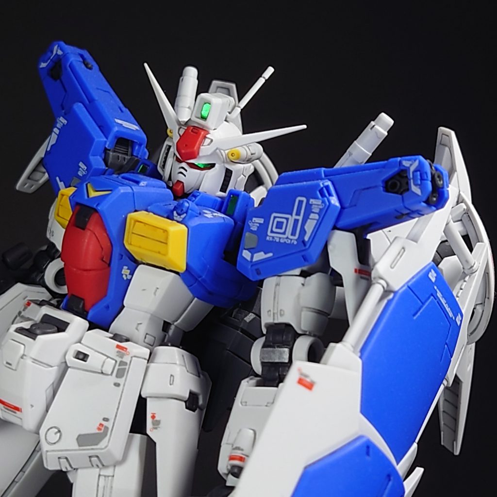 ゼフィランサスと、こんなにデザイン違うのに、頭部は、共通なんですよね〜