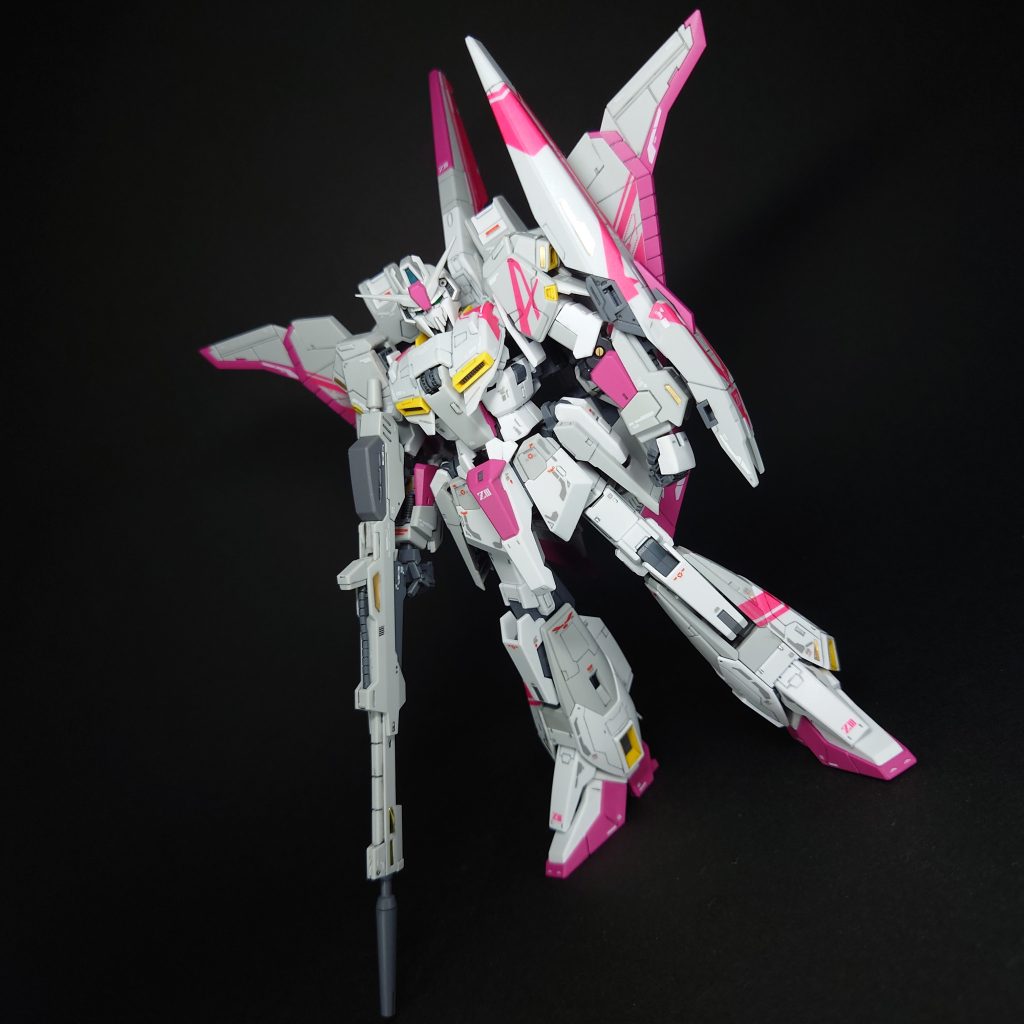 プロモーションは、良いのでカラーリング違いでもカッコイイですね