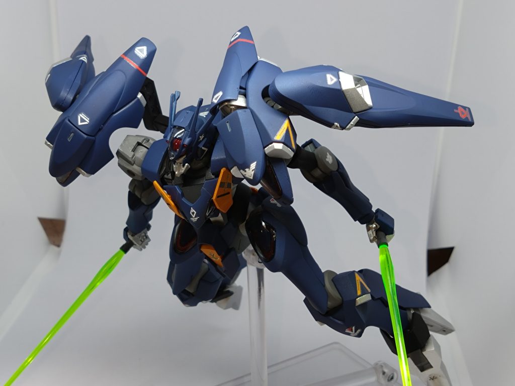 飛びながら戦う姿が以下略