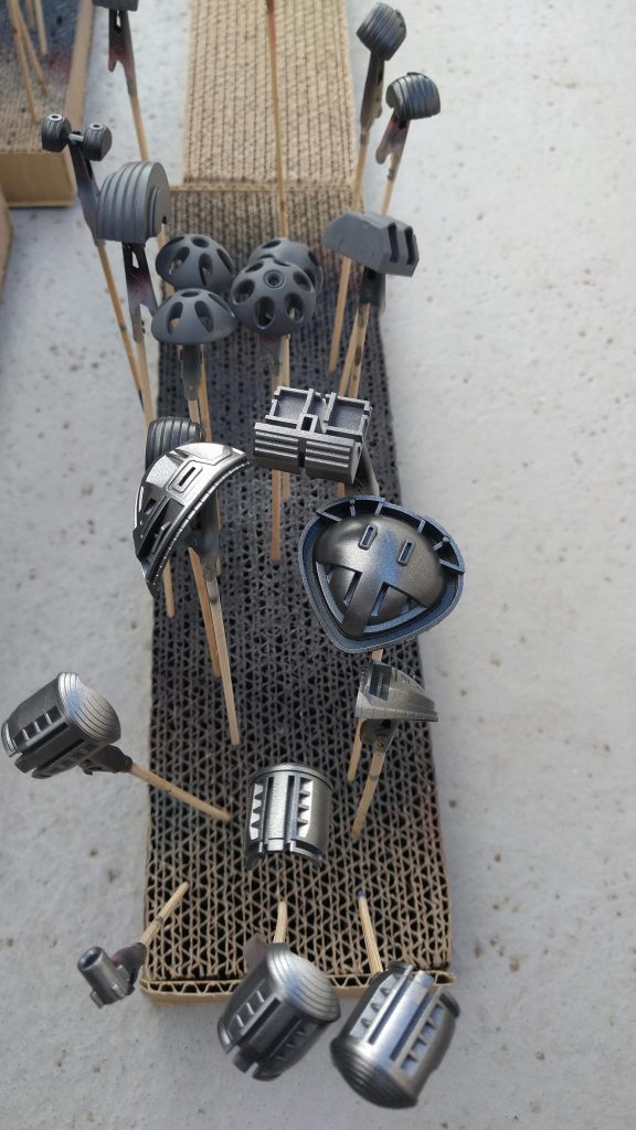 内部ユニットはスターライトシルバーで塗装しています。