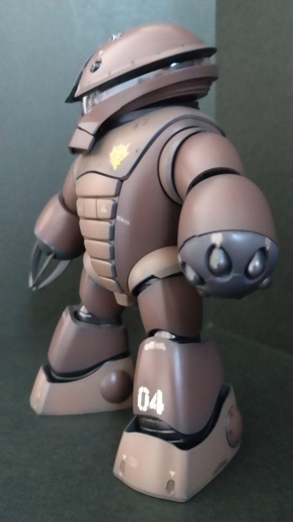 スケール感が出るように明影つけました。