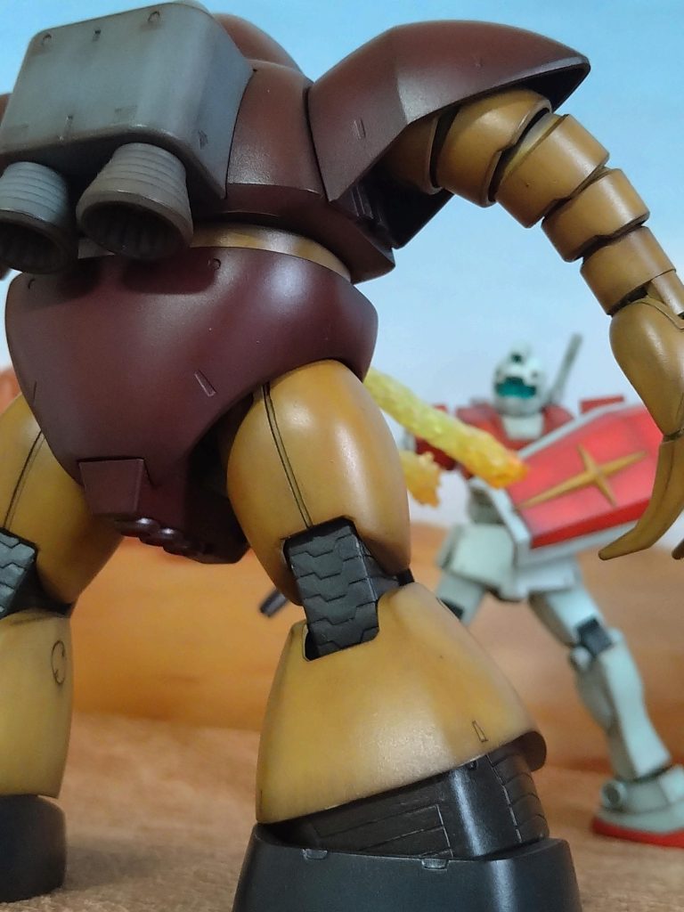 そして最後にもうひとつ…😅今回制作致しました〘ゴッグ専用エフェクトパーツ〙…これを取り外して〘ジム〙にくっつける事ができるように制作致しました！😚この〘ゴッグ専用エフェクトパーツ〙をゴッグから外し、ジムに取り付けようとした《その瞬間！》名前が変わります！☹️　　………その名も……….〘ヤラレジム専用アタッチメント専用アタッチメント専用アタッチメントォ〜😲〙.　　　　　　　　　　　　　..                                                    《命名者５０代男性》....………くだらなすぎて真に申し訳ございません………😭.………とても楽しいです………😆..