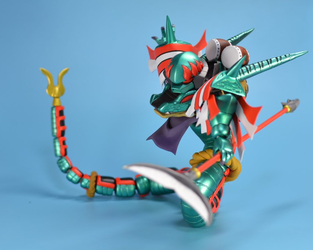 可動仕込みまくっているのですが、干渉が激しく、動きそうで動きませんがやりたいポージングはできます。