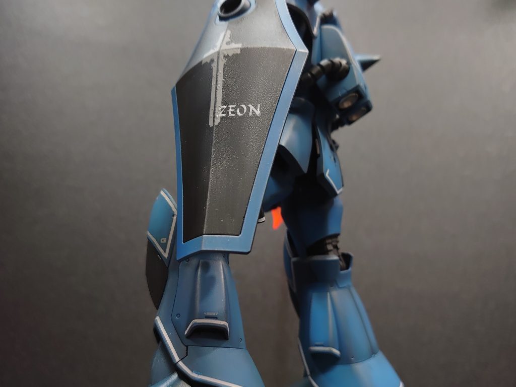 ラインはマスキング塗装でやりました。