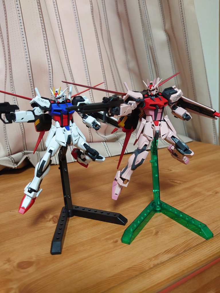 HGCEストライクルージュと並べてみました