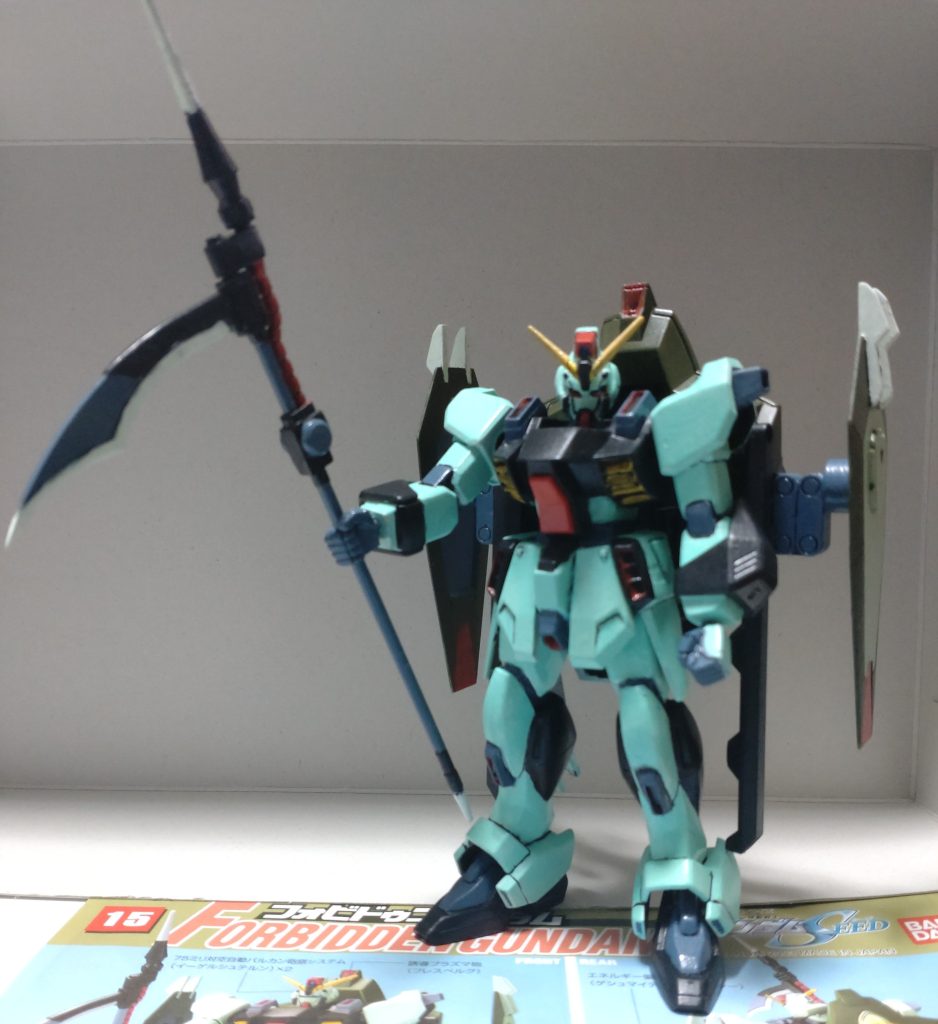 1/100フルメカニクスも出ましたが、部屋に置くスペースが無いので、積んでいたこちらを制作しました。