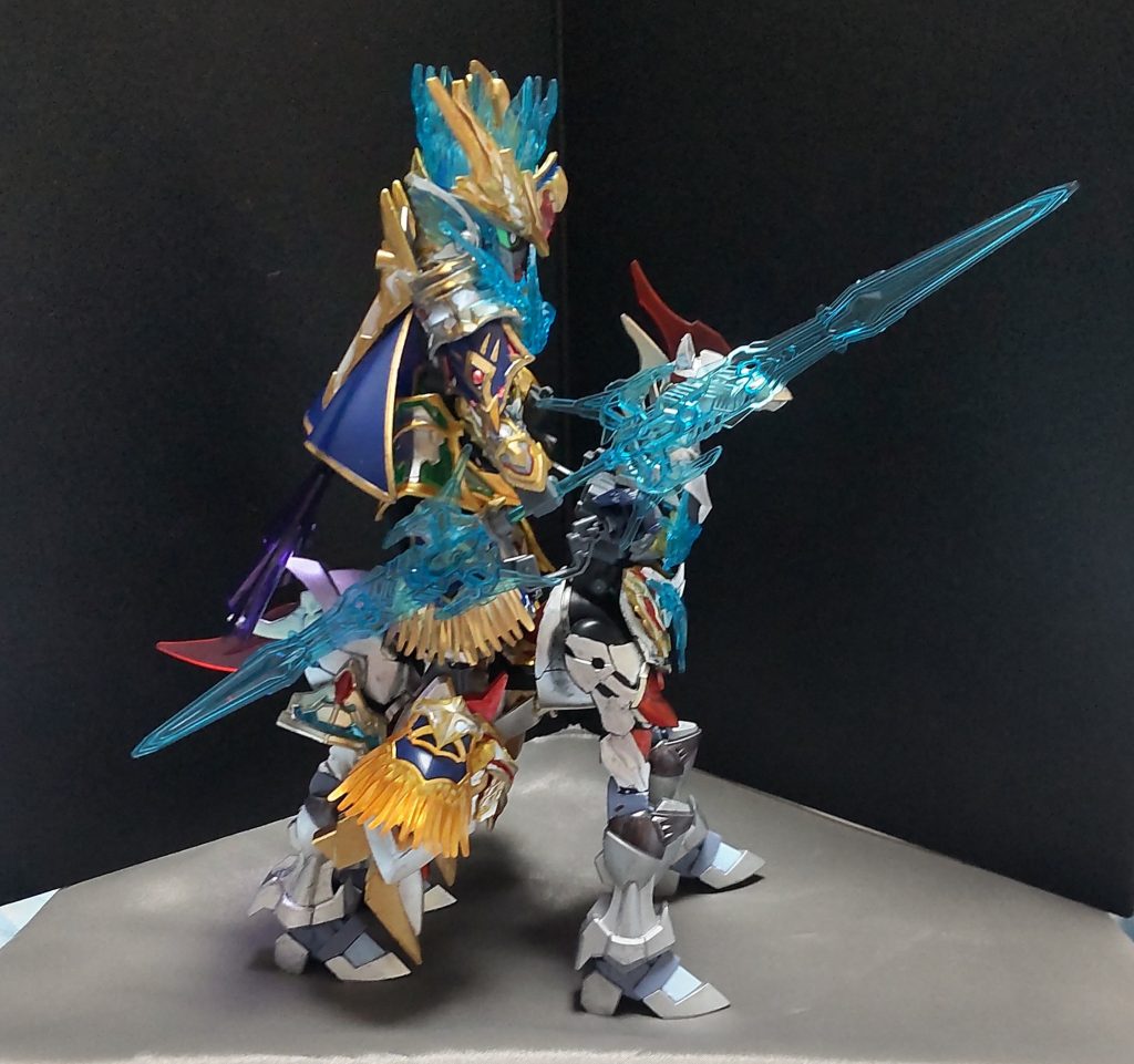 この大きさで武器を持たせたまま騎乗できる点は地味に大きいポイントではないかな?