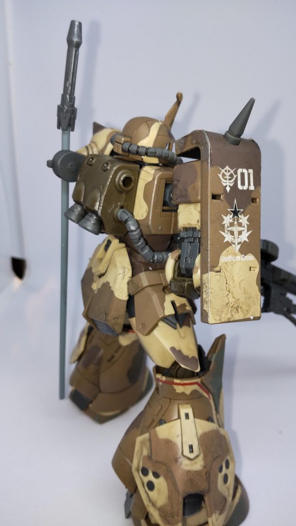 後ろ姿はこんな感じです。