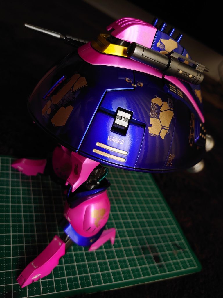 ガウウォーク形態ひよこちゃんみたいです👍