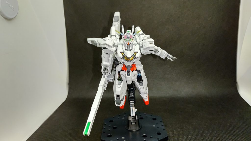 OPの一コマ、迫ってくるキャリバーンの再現を。