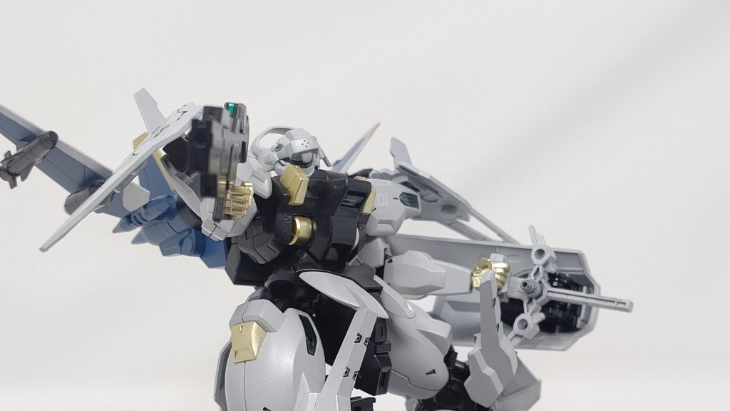 ビームライフルはディランザソルのビームベイオネット黒く塗ったら良い感じに光沢が出て気に入っております♪