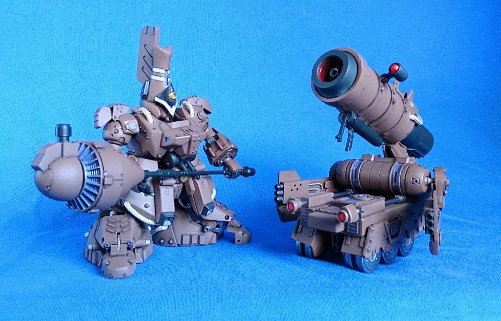 バックパックは分離して、移動砲台として運用が可能。