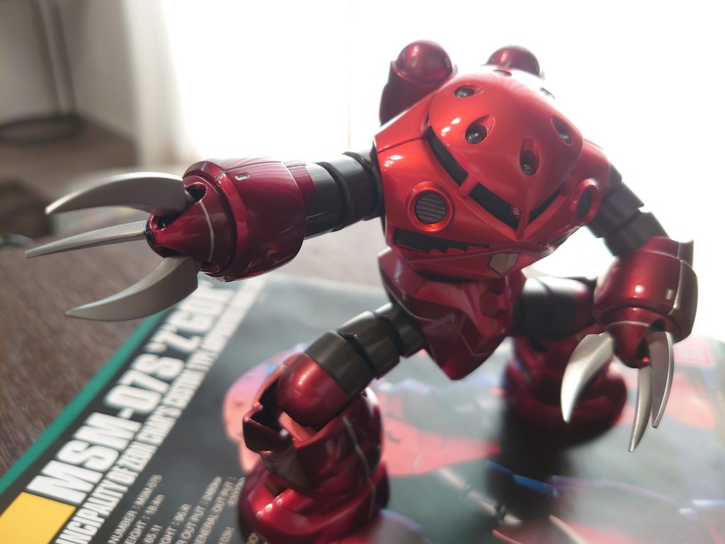 ヤツだヤツが来たんだ…