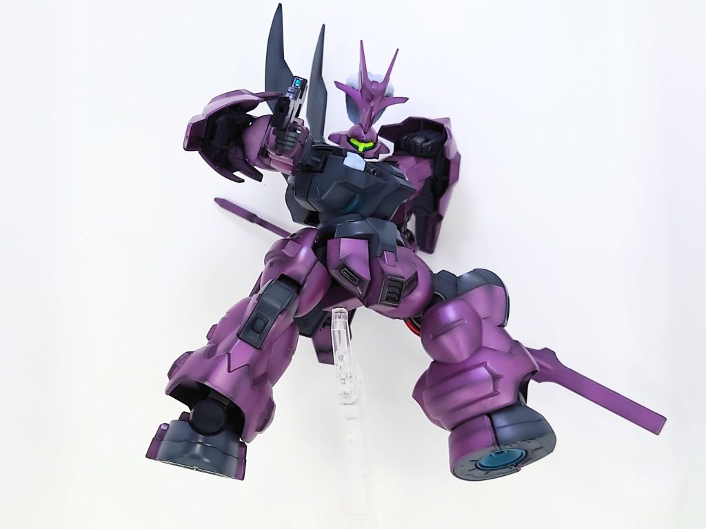 脚部はパーツ組み換えで数ミリ延長