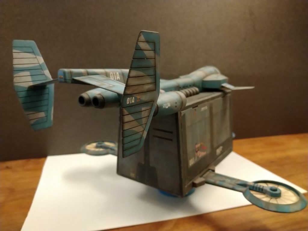 （これが7,000もするの？）割高感のあるEXモデルですが、これは割高感を強く感じました…ダイヤの粒が練り込まれている訳でもなく、緻密なディテールが再現されている訳でもなく…（どうして…お前は七千もするんだよ…）きっと、ボッタクリバーにハマまるとこの様な悔しい思いをするのでありましょう…