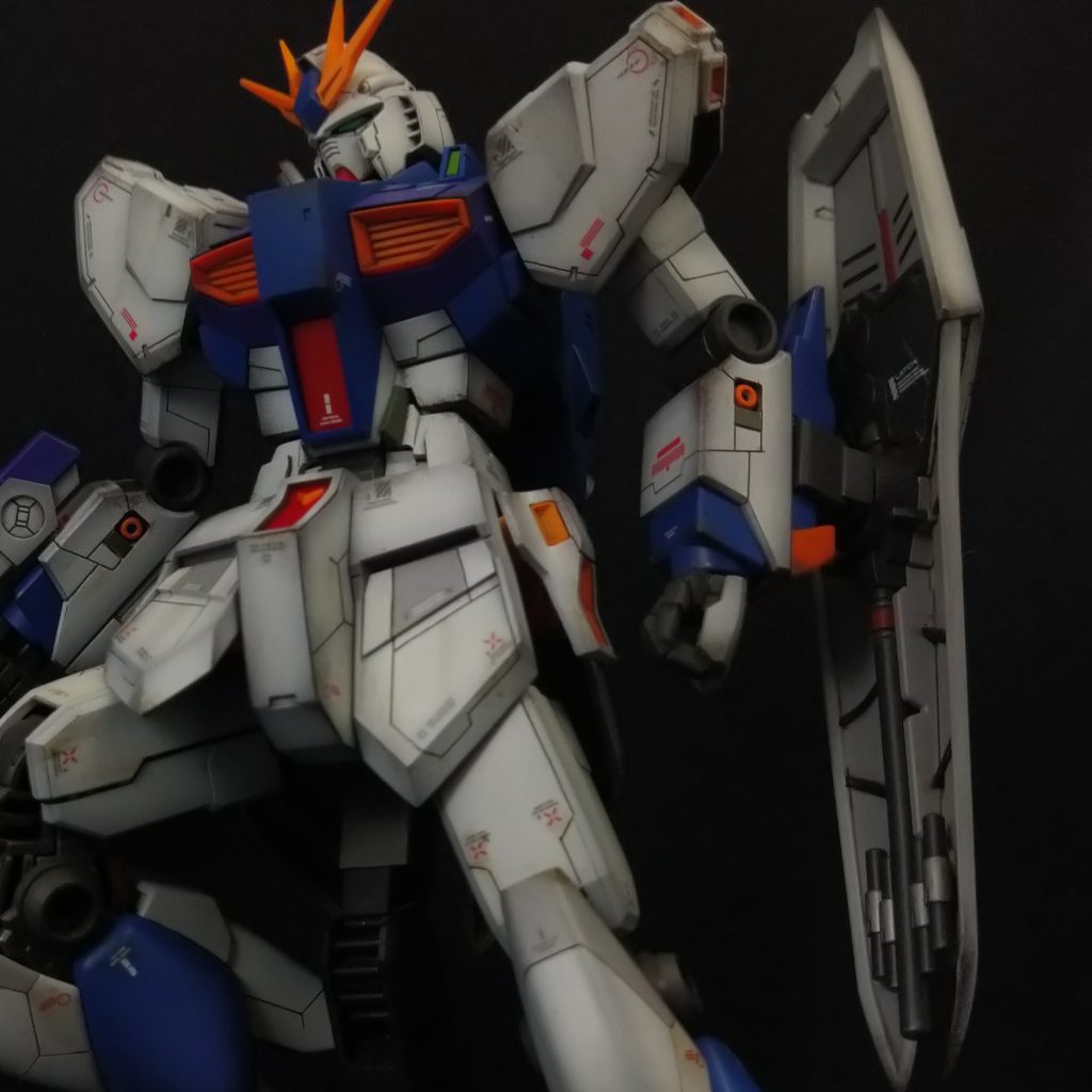 基本はラッカー塗装、部分塗装やスミ入れにはエナメルを使用してます。