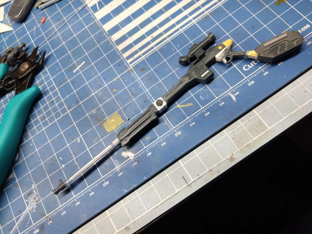 スナイパーライフルっぽく改造。