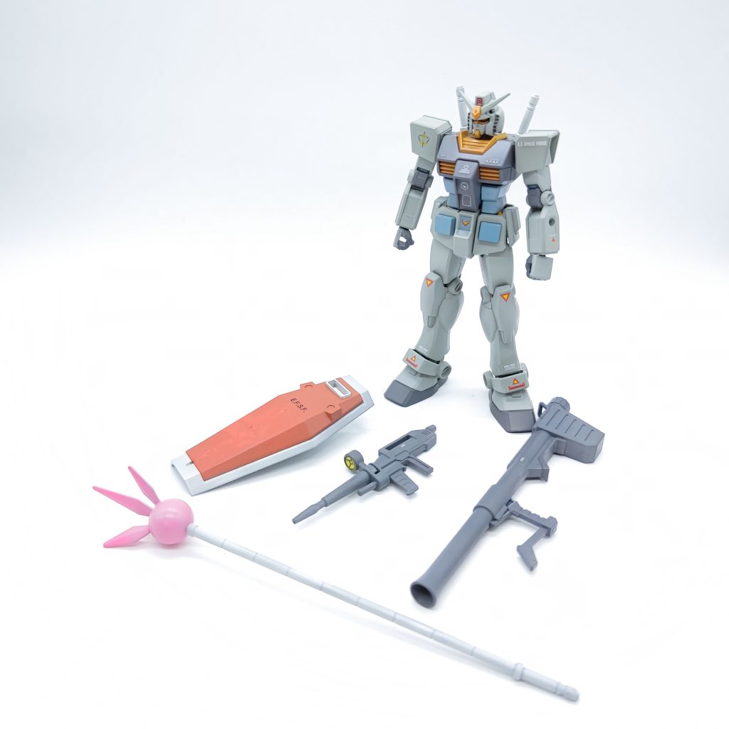 フルウエポンセット、エントリーグレードだけあって組みやすく、塗りやすい。ガンダムハンマーは今回作りませんでした。