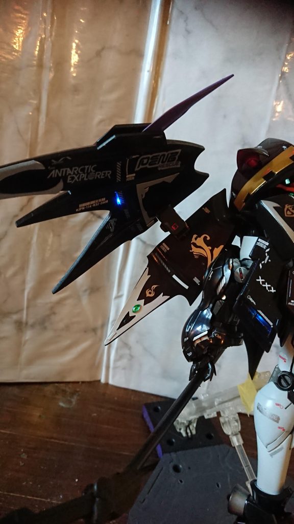 内側は逆に派手にしましたLED仕込んでます