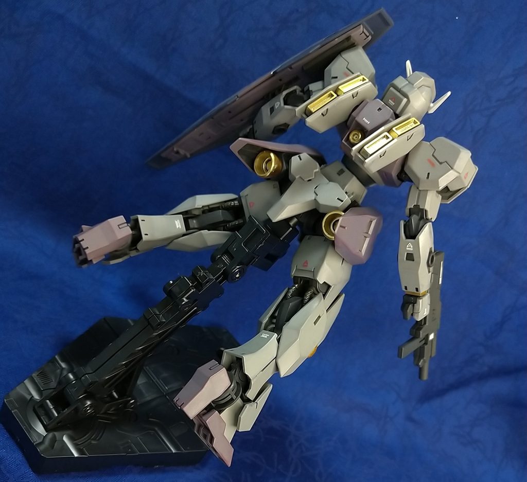 バーニアのゴールドがいい感じになっていると思います。