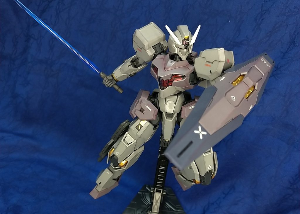 ビームサーベル姿も良き。