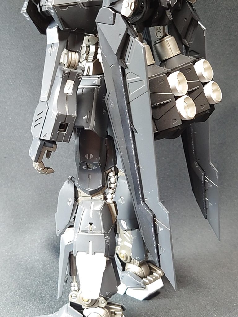 縫い目モールドの派生型も試してます。