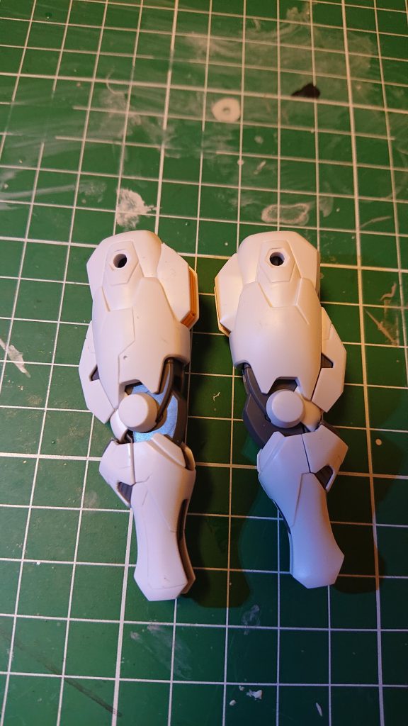 スジボリは下半身中心に