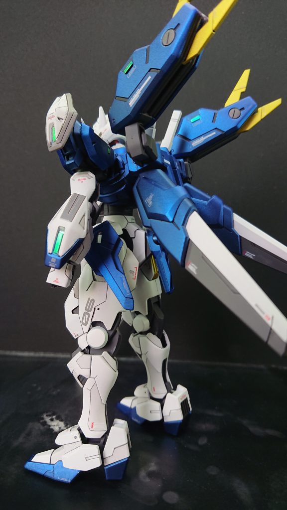 グレーの塗り分けはExホワイトにジャーマングレーを足したものと、濃い部分はニュートラルグレー3