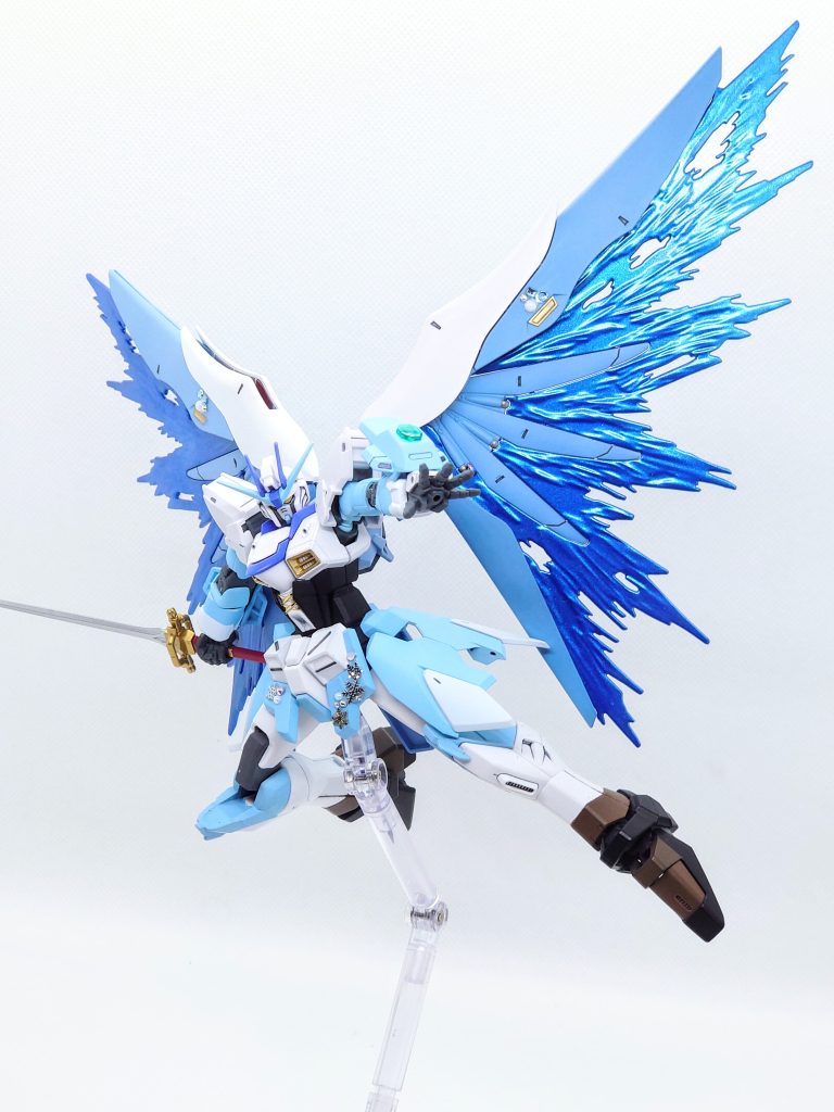 雪花ラミィ専用機【スタラティテガンダム】(アップデート）–5枚目/制作者：LEN