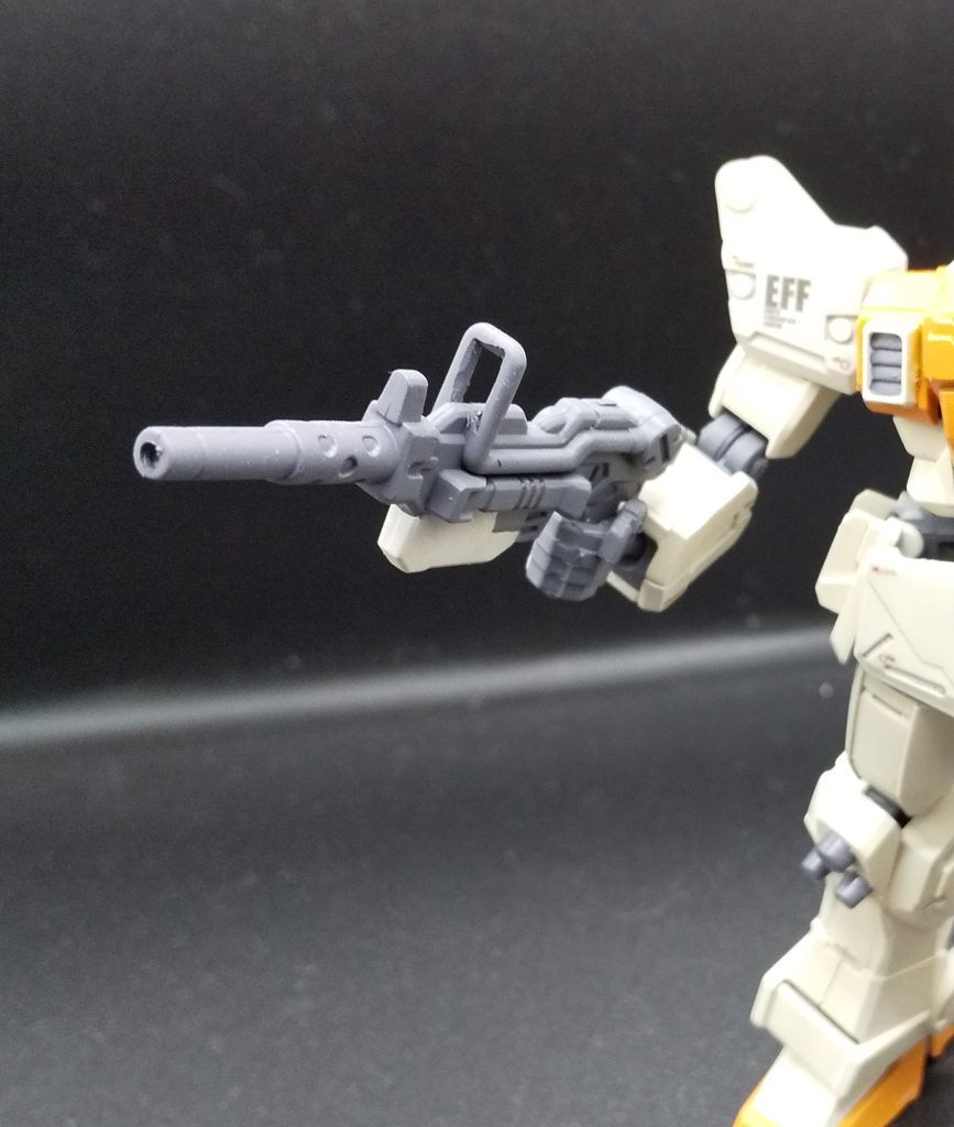 マシンガンとキャノンの銃口を開口、マシンガンのストックを開口していますが、これは効果絶大でした。