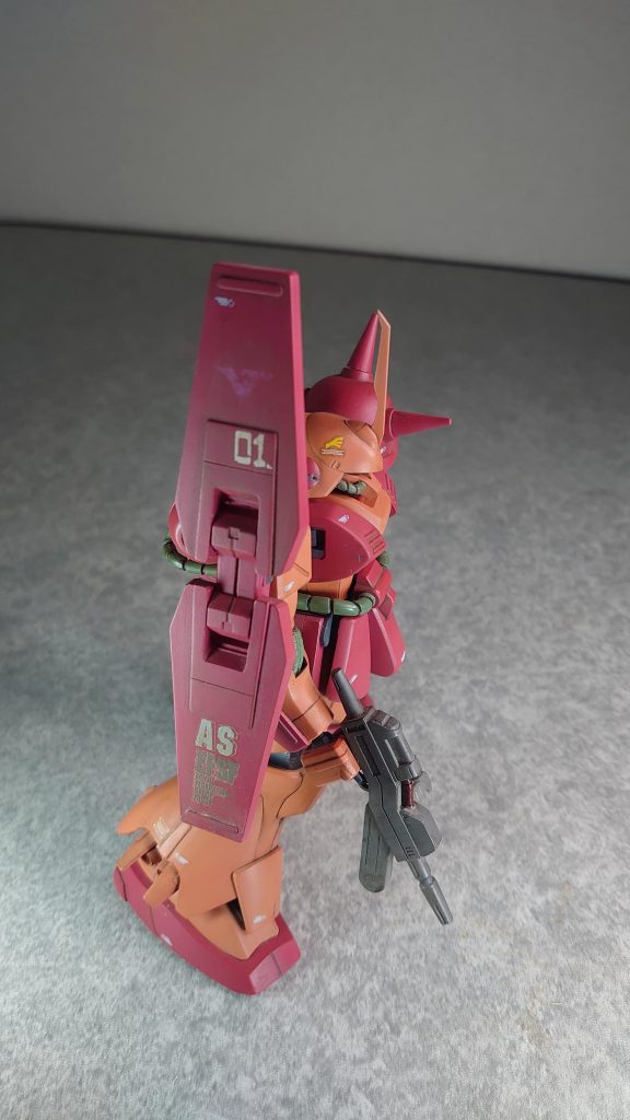 連邦なのにジオン臭いデザインハイザックも好きですがコイツは特別格好良い