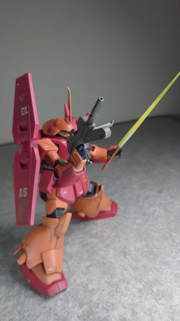 ティターンズにマラサイ、エゥーゴにネモをアナハイムやりおる。