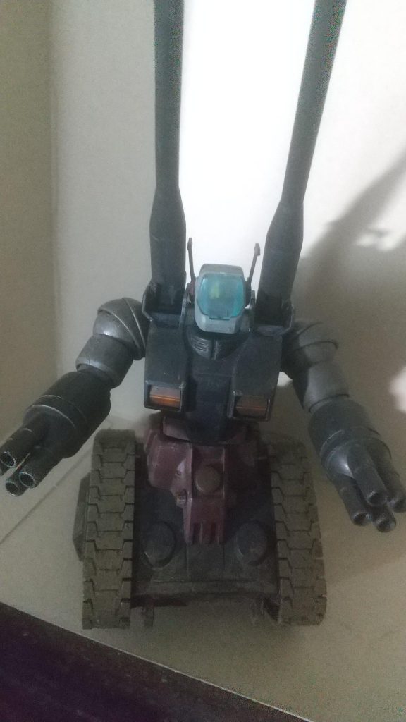 古びたガンタンク–3枚目/制作者：tsukinowa