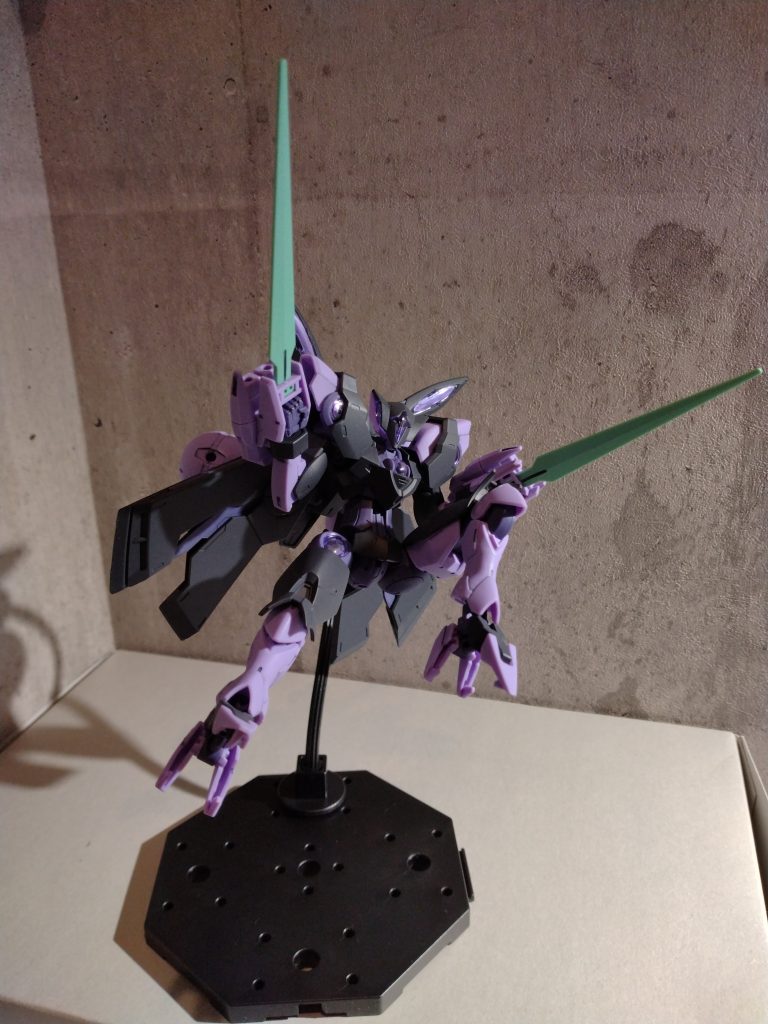 説明書のポーズも問題なく支えれます。