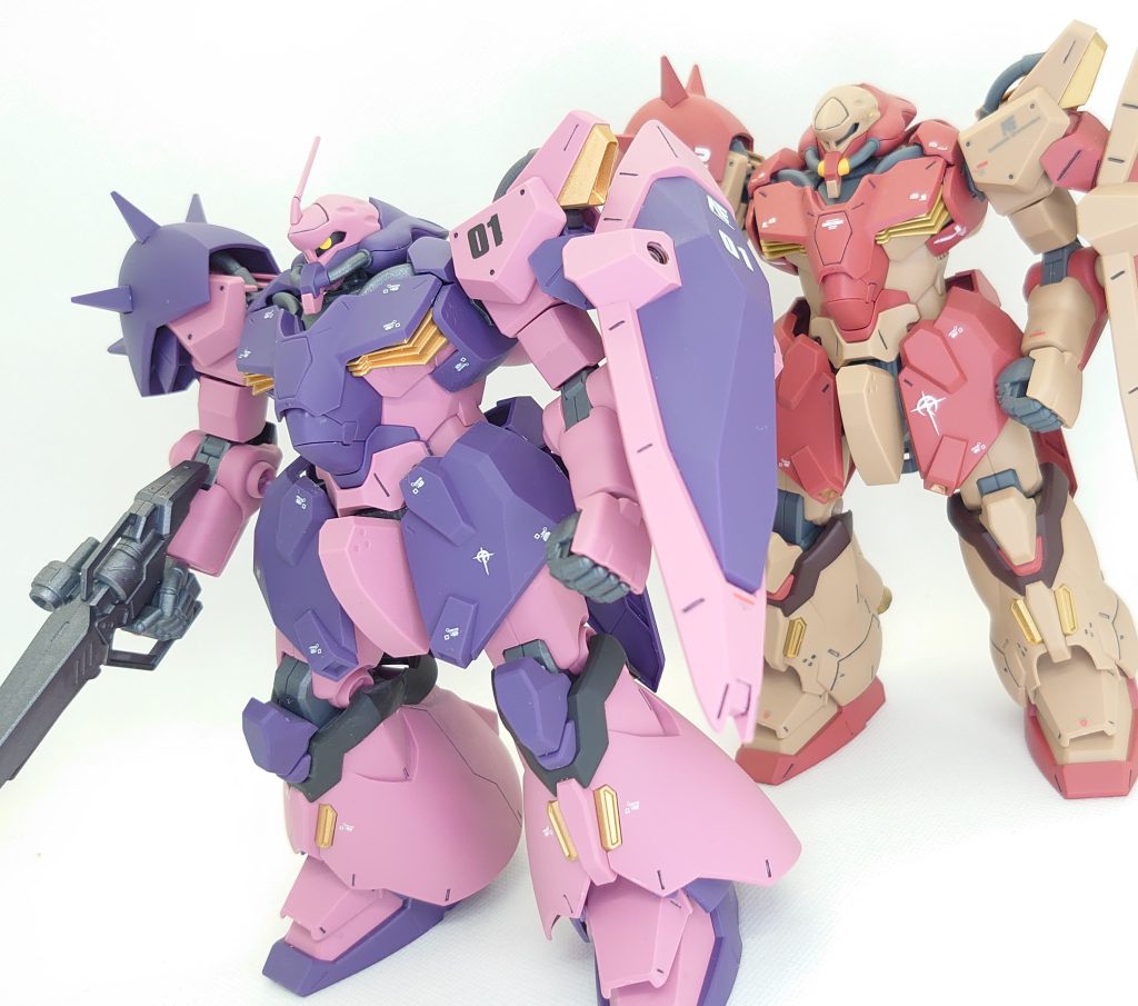 F02型のよりぽっちゃりした造形が良いですよね。ドムの意匠を引き継いでいる雰囲気も良いですよね。