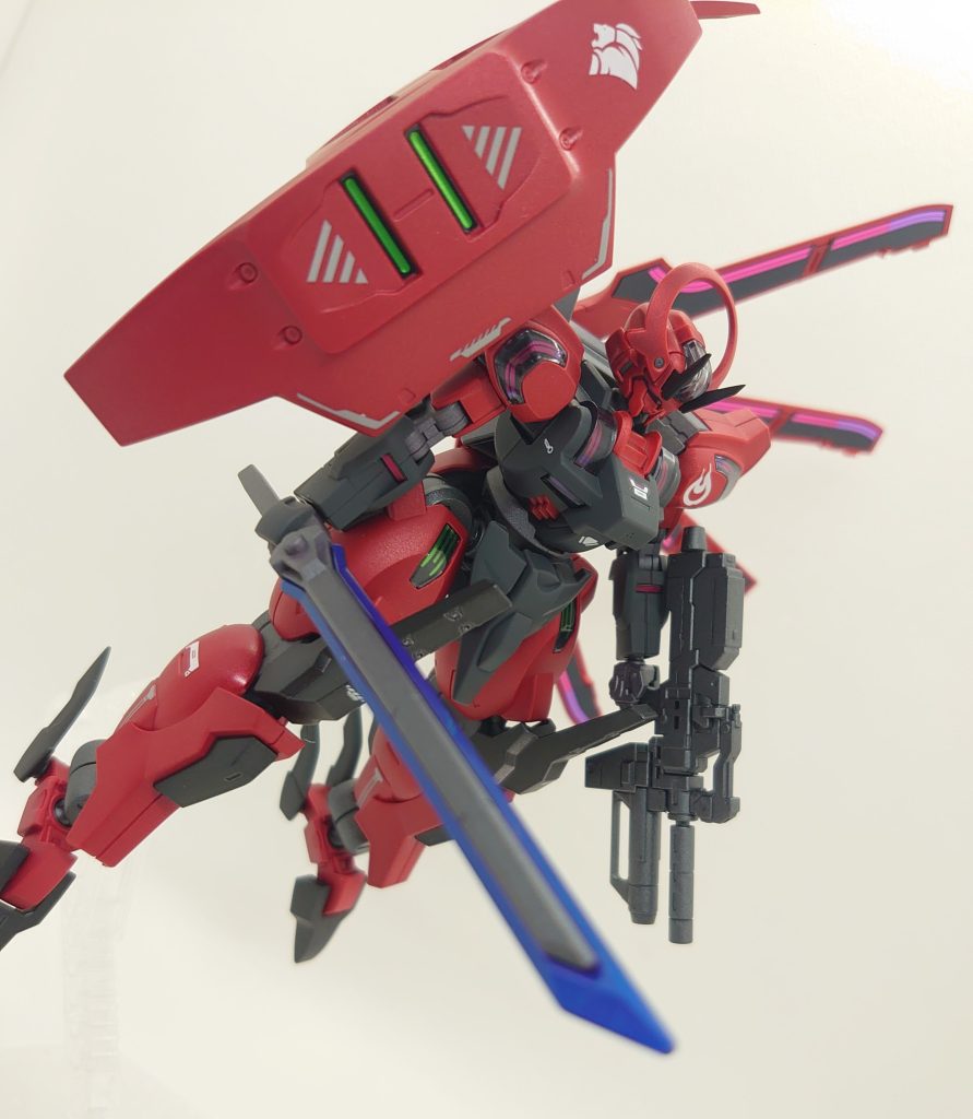 アンテナのシャープ化、ミキシング、塗装、デカール、トップコートで仕上げました。シュバルゼッテ