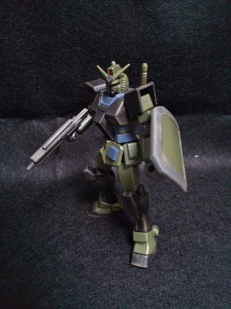 森の中で動きやすいように小銃と小型の盾を作成。盾は以前よりマシになった気がしますが、小銃はイマイチ。