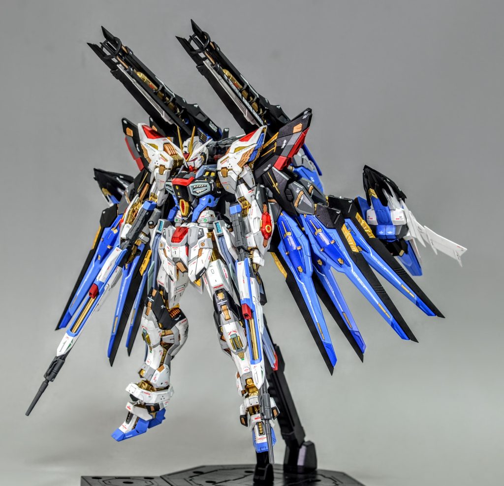 腹部と足首を合計で10ミリ延長しました。体型のバランス調整で二の腕もスペーサーを入れて約3ミリ延長しています。