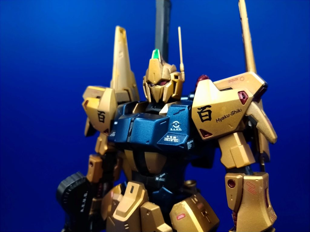 細部。プリズムブルーブラックは重ね薄塗りです。