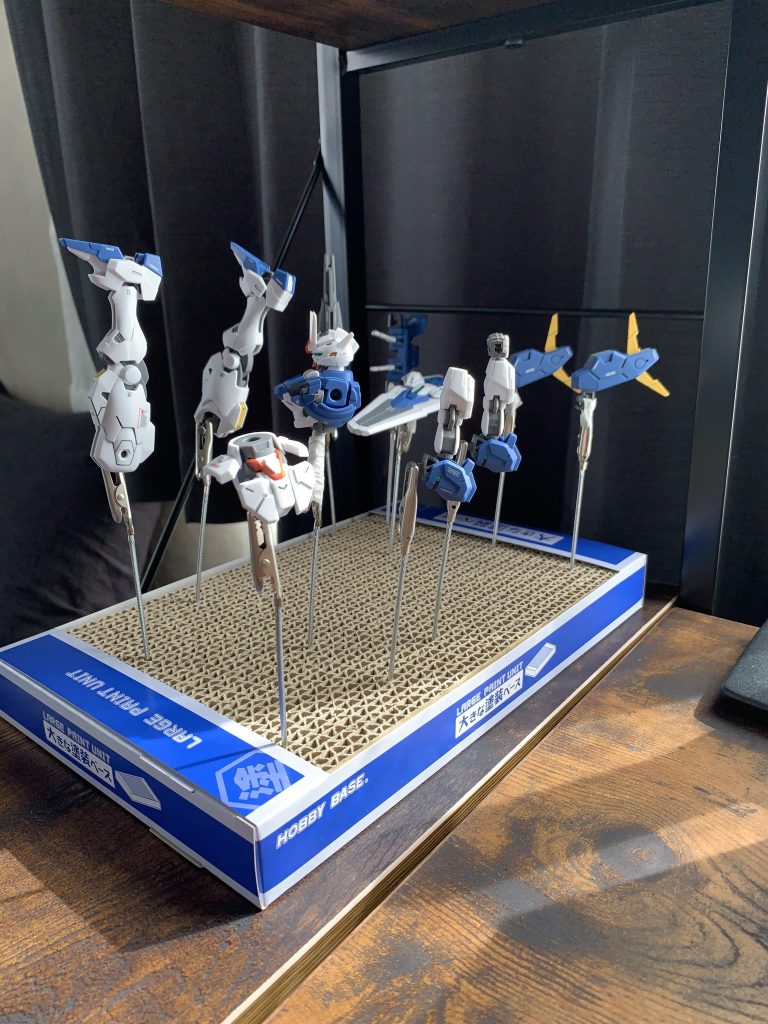 パチパチ組んでデカール貼って、つや消しのトップコート吹いてのお手軽フィニッシュでしたが、プロポーションが良いのでそれだけでもカッコよく仕上がりました。