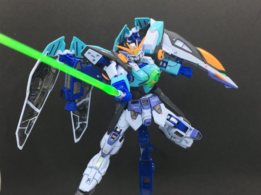 角度付きの武器持ち手は最近だとサンドロック以降のXXXGシリーズに共通で付属していますね。設計データは同じなのかな。