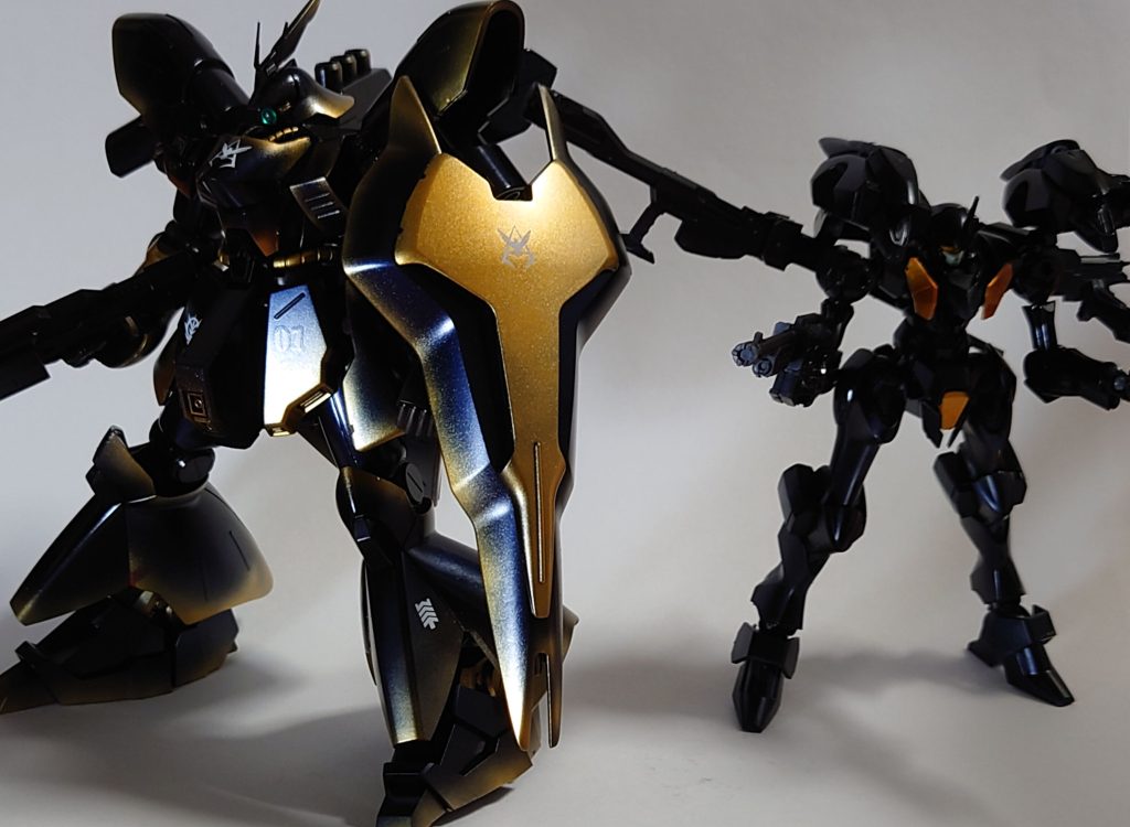 一緒に作っていた友だちのザウォートとのツーショットです。めちゃカッコいい