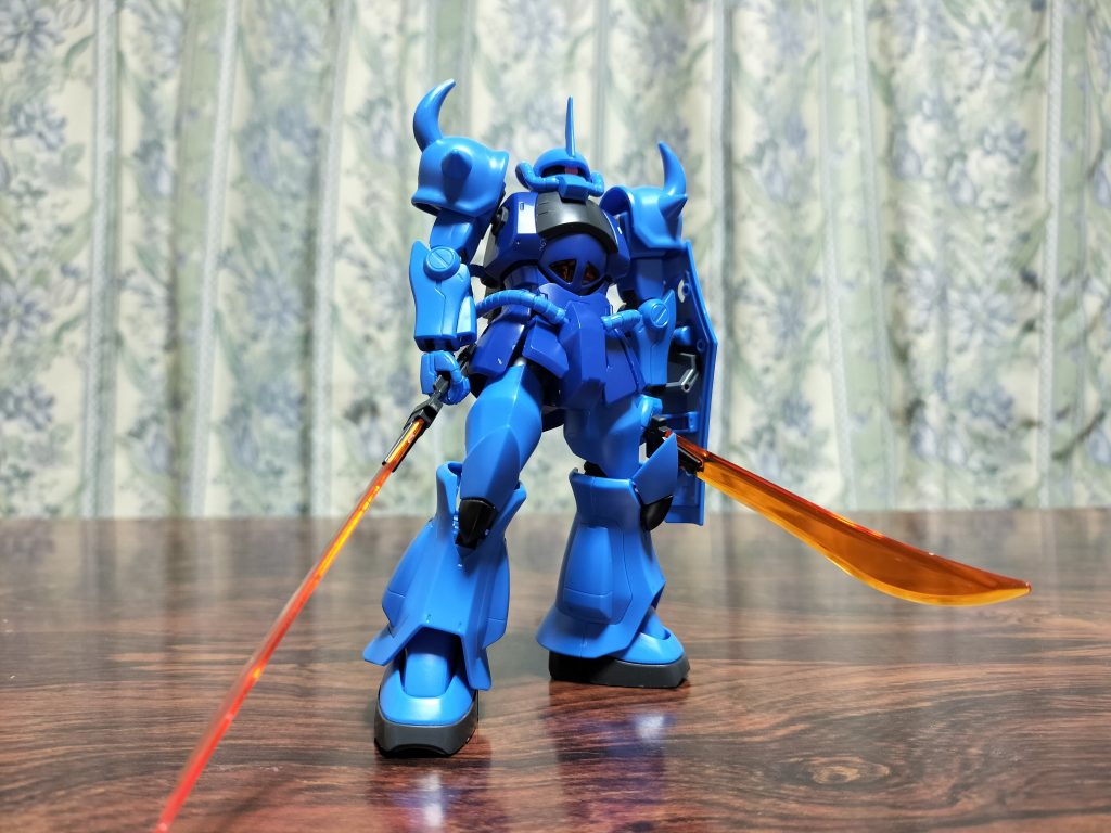 サーベルがもう一本ついてた。シールドも。