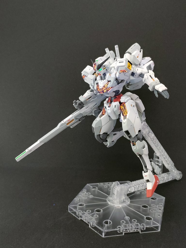 シェルユニットは黒塗りしてから蛍光レッドをゴッドハンドの硬面極細筆で描いています。何気に1番時間かかりました★