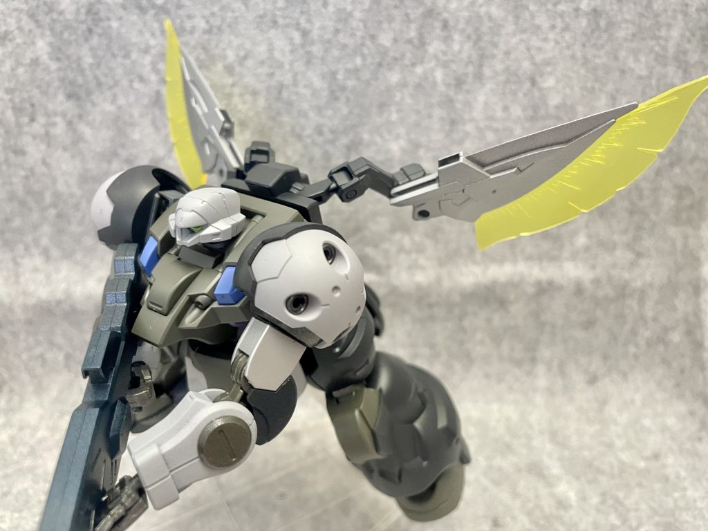 ビームカッター。シナンジュからビーム刃を拝借して、クラウダのカッターを再現。